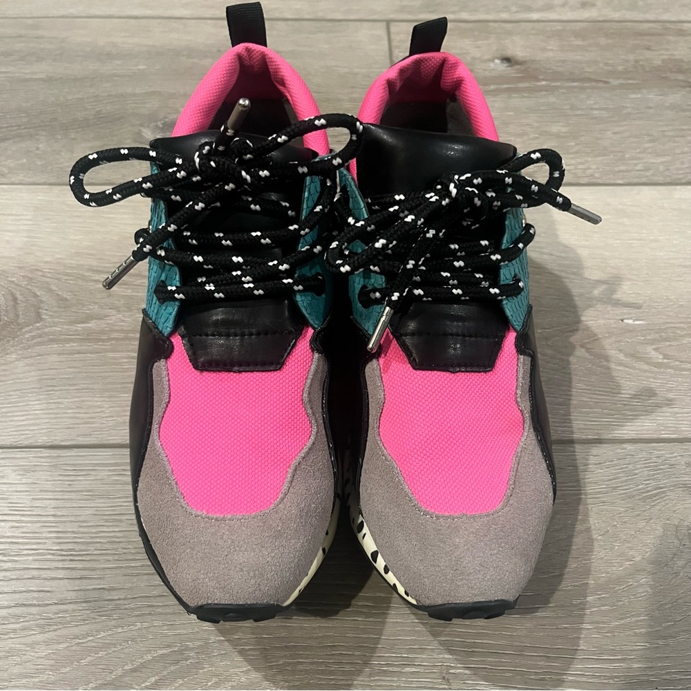 Steve Madden Cliff Sneakers • Women’s 7.5M • Turquoise, Hot Pink & Gray